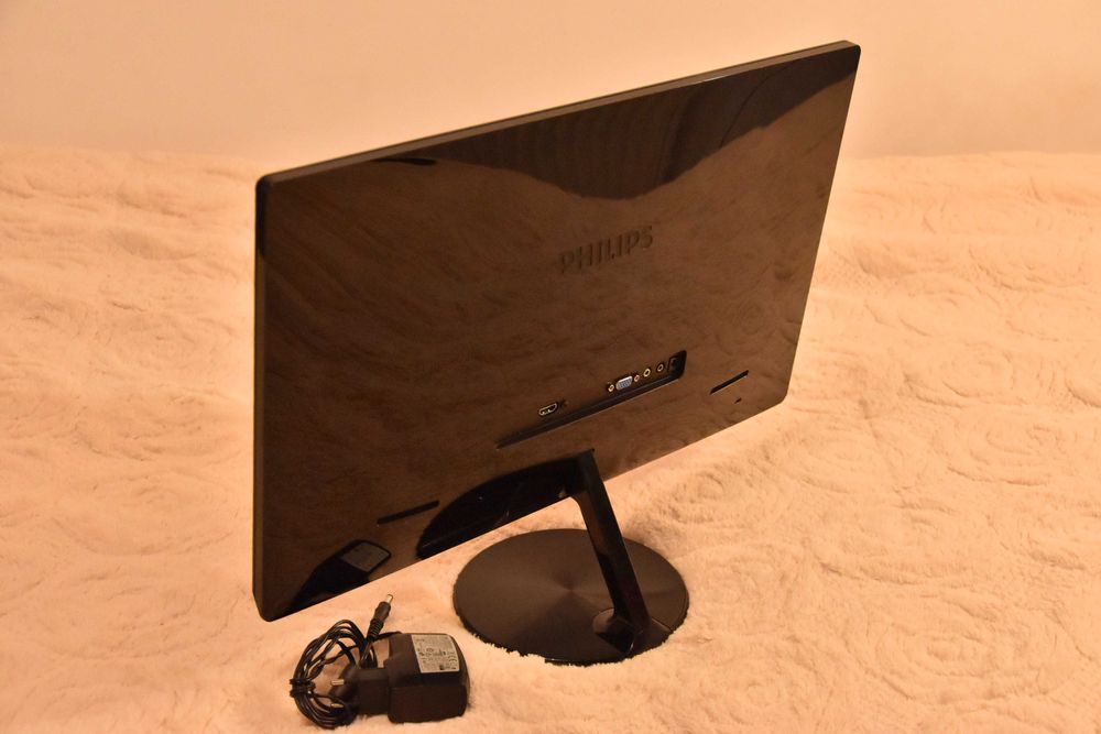 Monitor Philips 227E4Q 22" HDMI VGA FULL HD 227E4QHQD/00