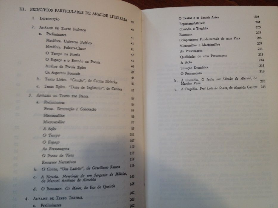 Massaud Moisés - A Análise Literária