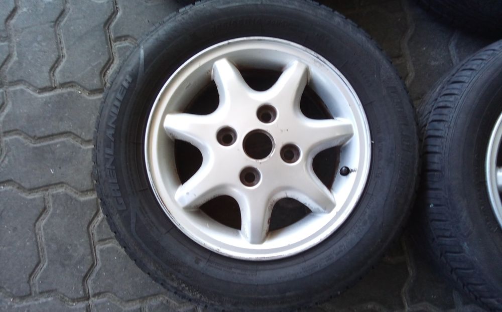 JANTES MITSUBISHI R14 COM PNEUS 185/65 FURAÇÃO 4X100