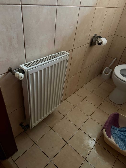 Grzejniki białe w bardzo dobrym stanie , tanio