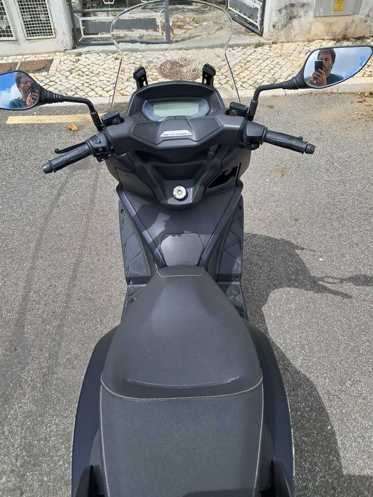 Kymco Skytown 125cc (2024) – Estado de Nova | 12.000km | Econômica (40km/L)