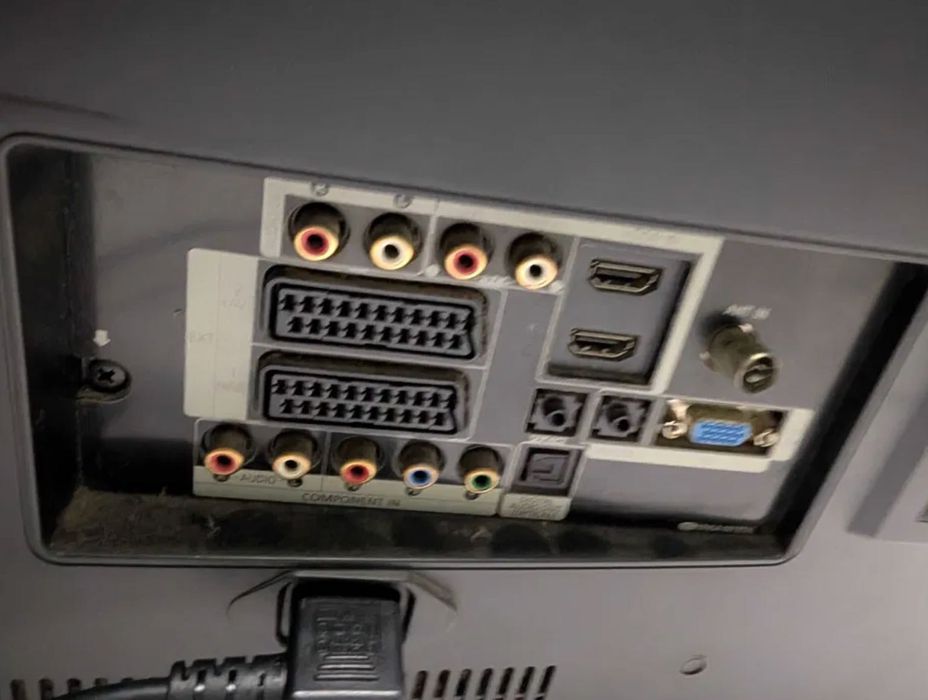 TV SAMSUNG LE32S67BD - Fonte de alimentacao avariada