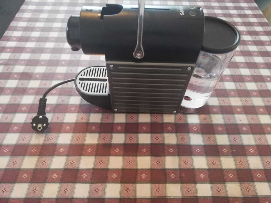 Máquina de café Nespresso Pixie Titan64862707150977122