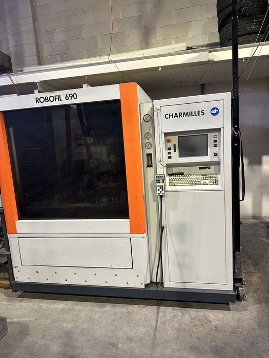 Elektrodrążarka drutowa Charmilles robofil 690