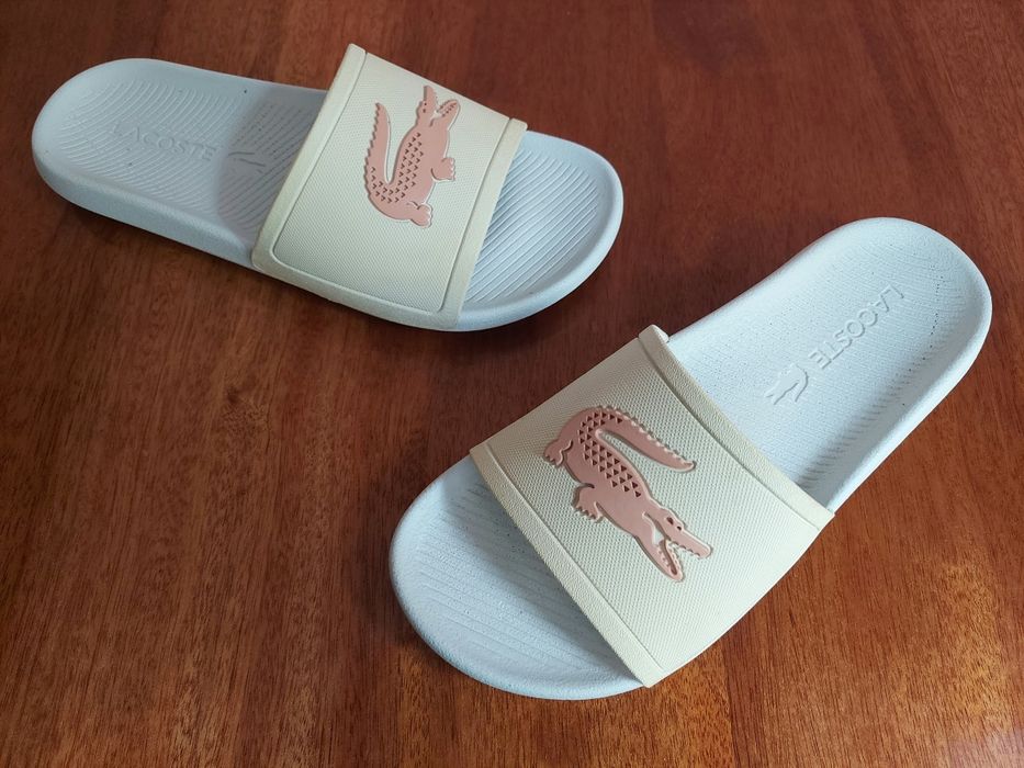 Тапки шлепанцы  фірми lacoste оригінал 

Стан хороший 

Розмір: