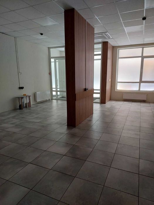 Оренда нежитлового приміщення 60 кв м, вул. Солом'янська 20-В