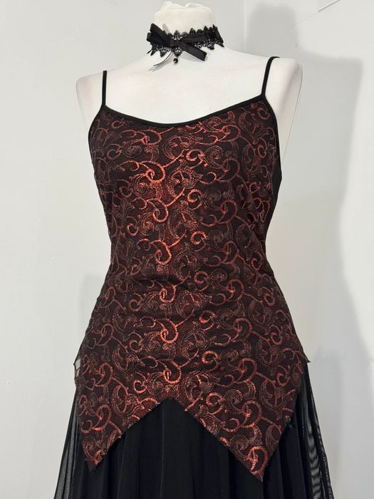 Asymetryczna sukienka czarna unikatowa z haftem vintage gothic