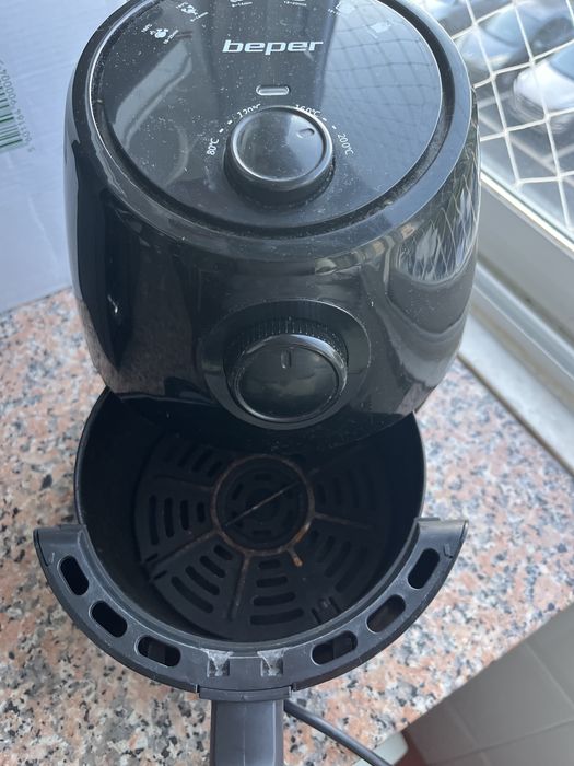 Airfryer BEPER preta