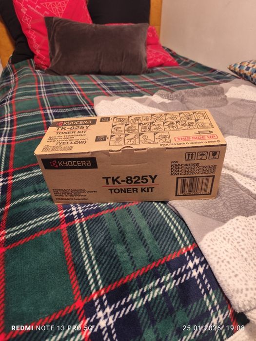 Toner do Kyocera TK-825Y