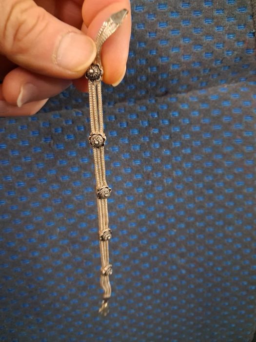 Б р а с л е т      с е р е б р я н и й