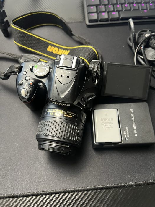 Nikon D5200 + Lente 18-55mm VR