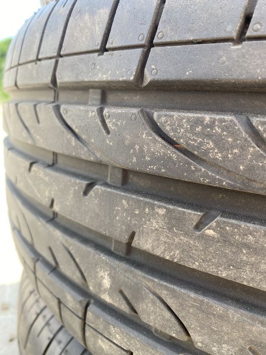 Шини Bridgestone 255/60 r18 майже нові