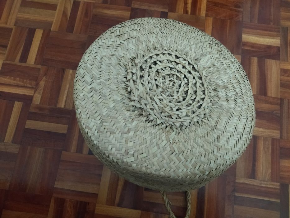 Cesta em palha  (Bom estado)