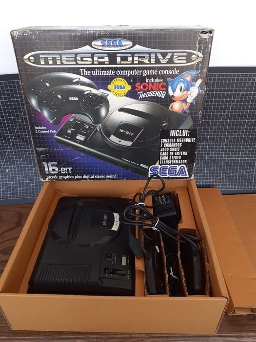 Sega Mega Drive. In original box with 2 controllers, RF cable, and Sonic64169620105601121