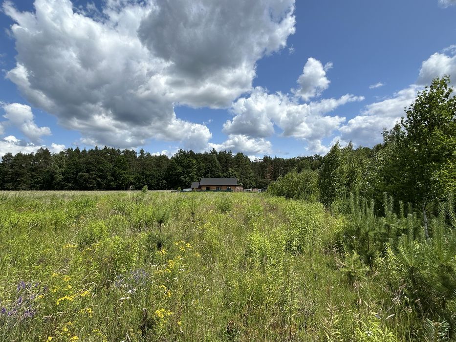 Działka budowlana Siestrzeń 1500m2/ media/ las/blisko S8