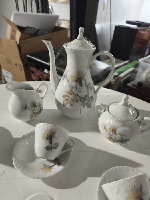 Serviço de Café SPAL Porcelana de Portugal - 12 Chávenas Completo