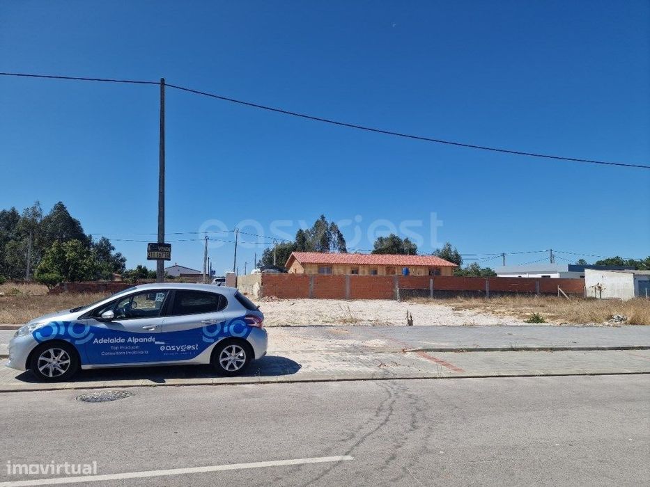 Belíssimo Terreno, sito na Quinta da Marquesa