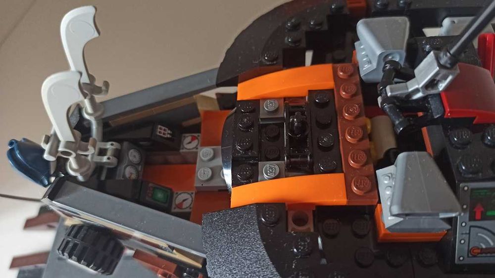 Lego Ninjago Twierdza Nieszczęścia 70605