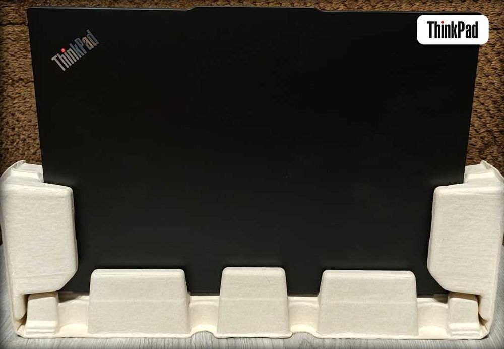 Lenovo ThinkPad E16 G2 Idealny, GWARANCJA DO 04.2027 + mysz i głośniki