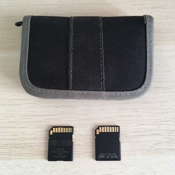 Hama - bolsa para cartões de memória + cartão SD de 8GB + adaptador