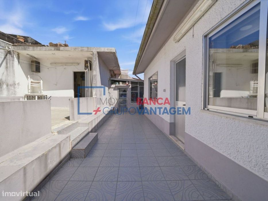Moradia T3 Totalmente Remodelada na, Maia