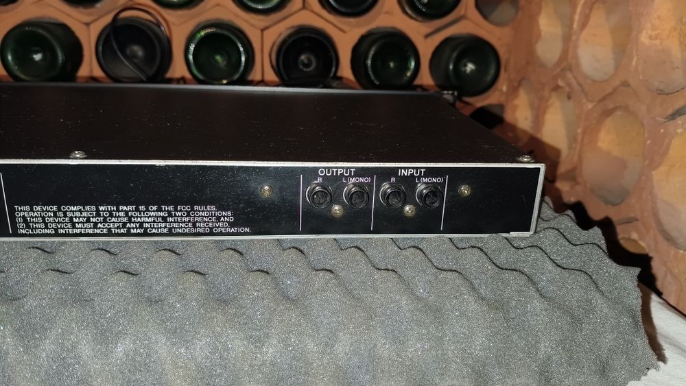 Yamaha rev100 reverberator