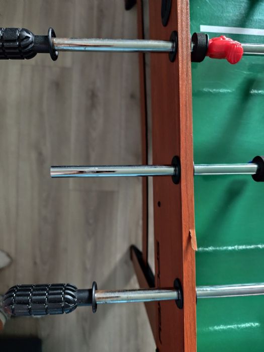 Drewniany stół piłkarzyki