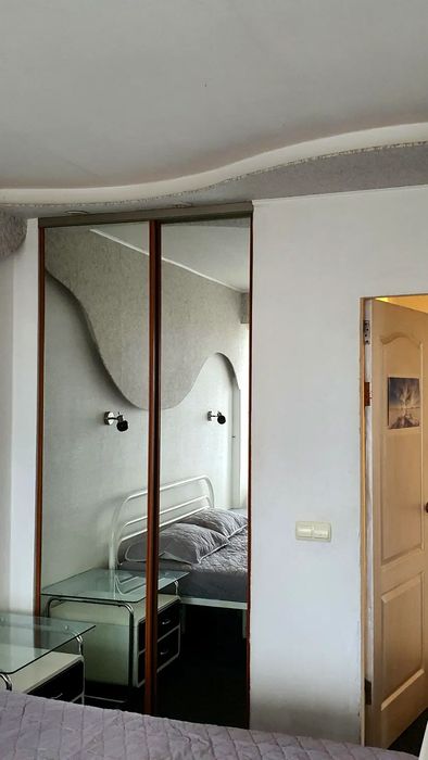 Apartment in Kyiv - More