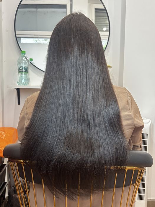 Przedłużanie  wlosów salon na Woli