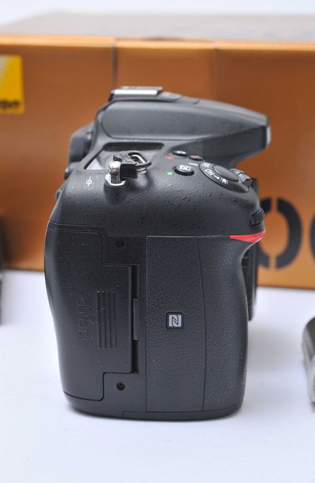 Nikon D7200 (excelente estado)