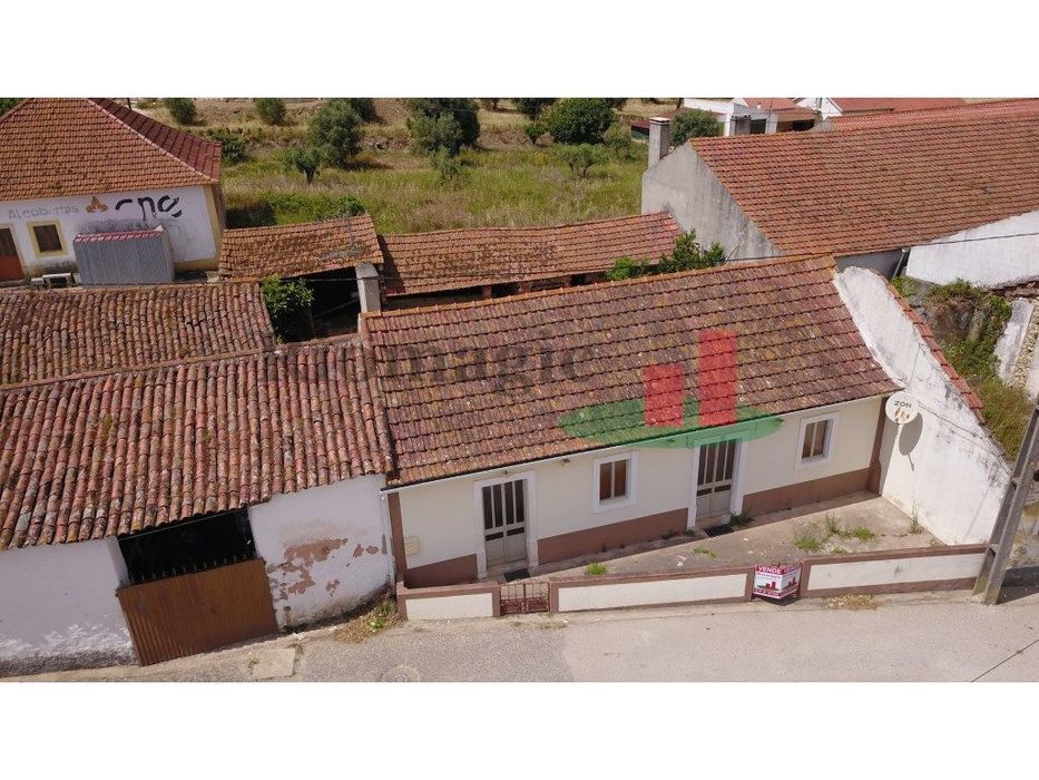 Moradia T3 Alcobertas Rio Maior ***RIOMAGIC*** ACEITAM-SE PROPOSTAS