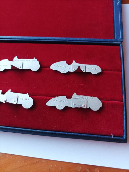 Modele Alfa Romeo srebro 800
