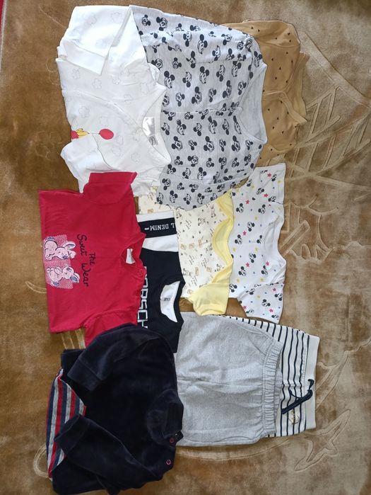 Одяг на малюка 5-9 міс. Лот.