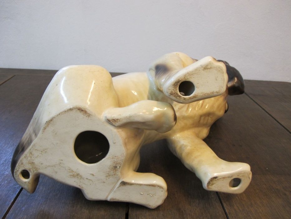 Figurka porcelanowa, pies, duża, wysokość 39 cm