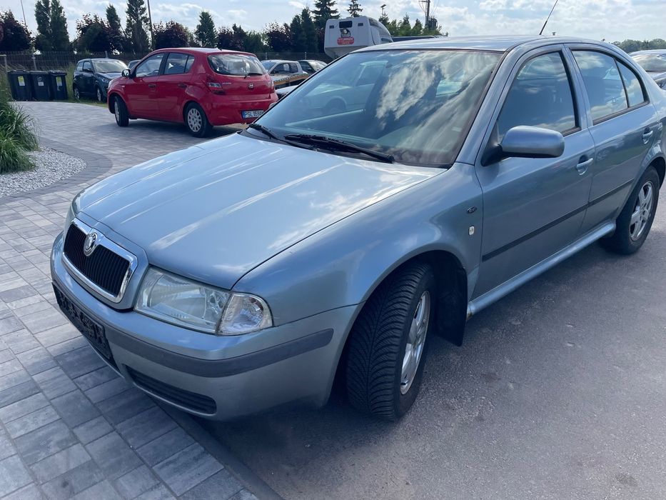 Skoda Octavia 2,0 BENZYNA 115km Automat