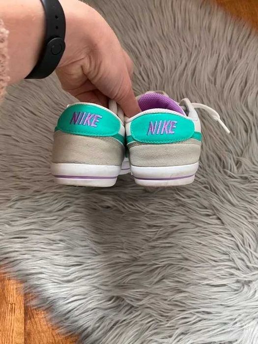 Sportowe buty Nike Capri 2 (38)
