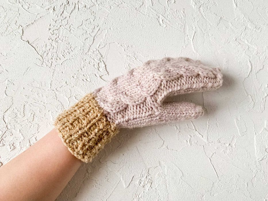 Теплі жіночі зимові шапки, вʼязана шапка з рукавицями, ручна робота