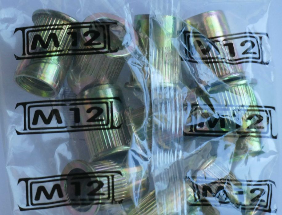 Alicate + porcas (M3 a M12) de cravar