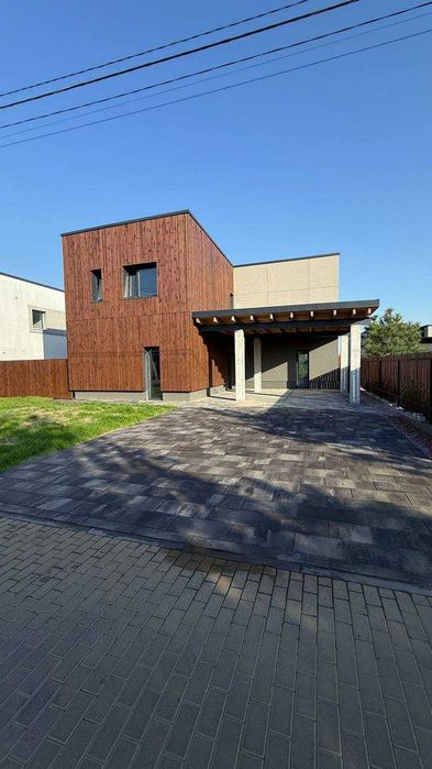 Продаж будинку в Крушинке КМ На Счастливій 165м2 8 соток бізнес БЕЗ %