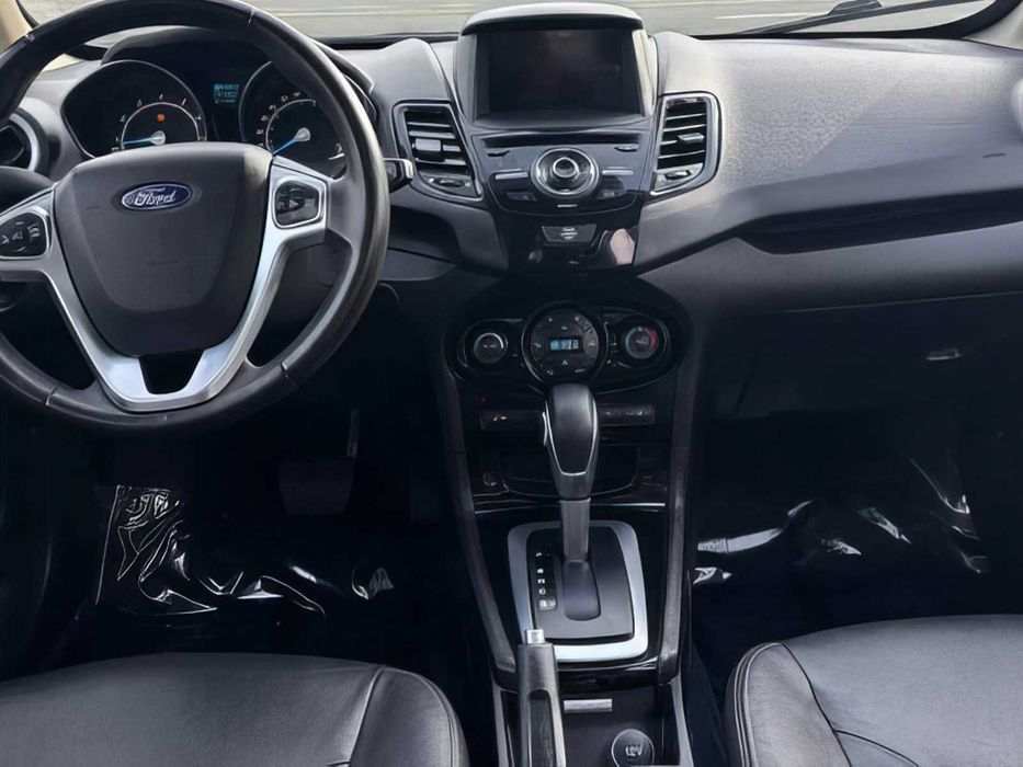 Ford Fiesta      2016