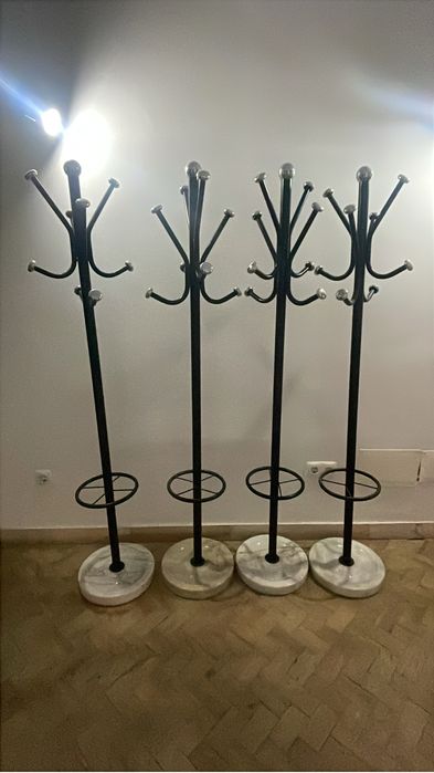 Bengaleiro ferro com base marmore