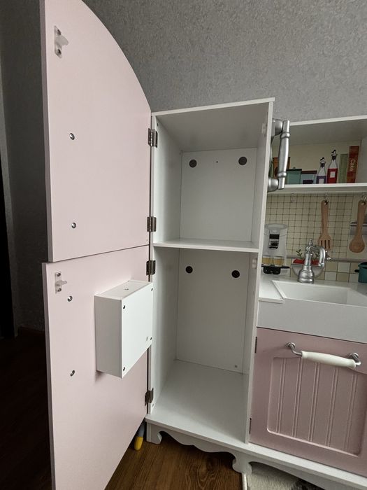 Кухня дитяча в гарному стані