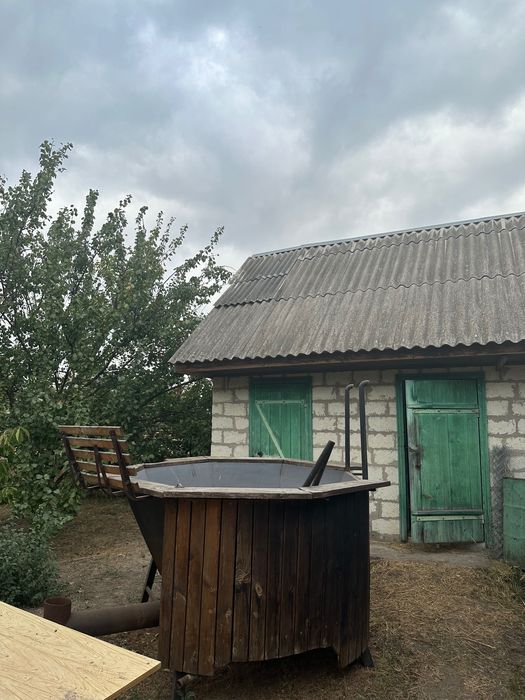 Продаж будинку з великою територією поряд з лісом с. Чорнявка