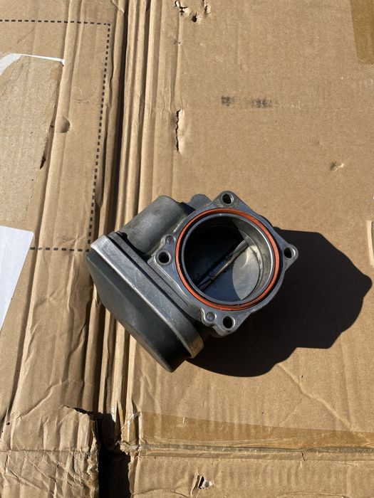 Дросель / Дросельна заслонка м54б25 bmw