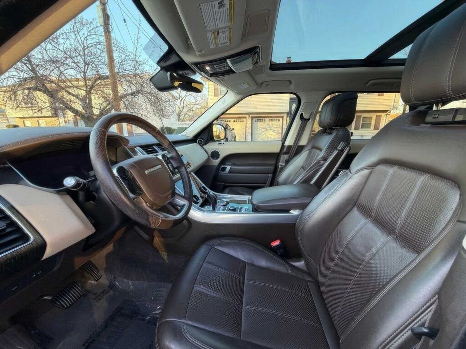 Land Rover Range Rover Sport HSE      2019