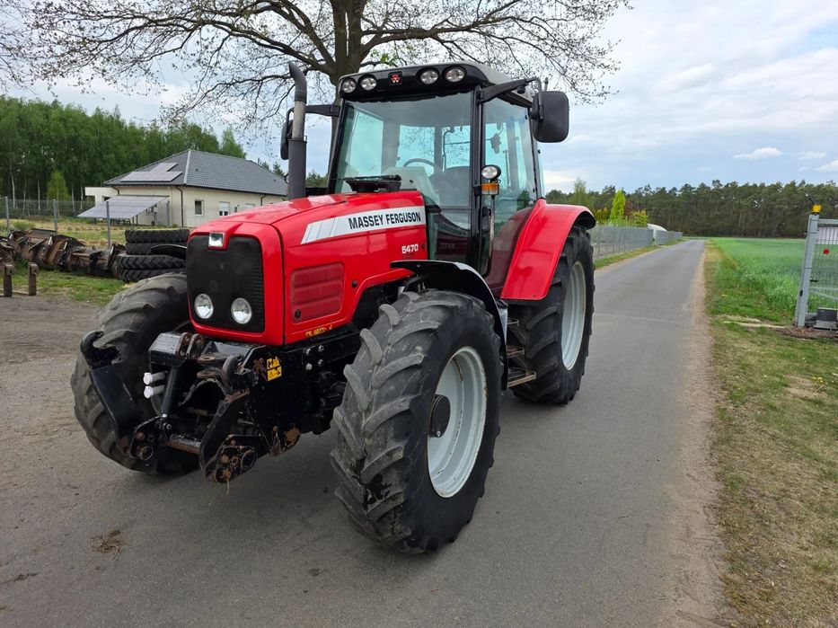 Massey Ferguson 5470  Massey 5470 DYNA 4 , biegi pełzające, amortyzacja osi TUZ Silnik SISU