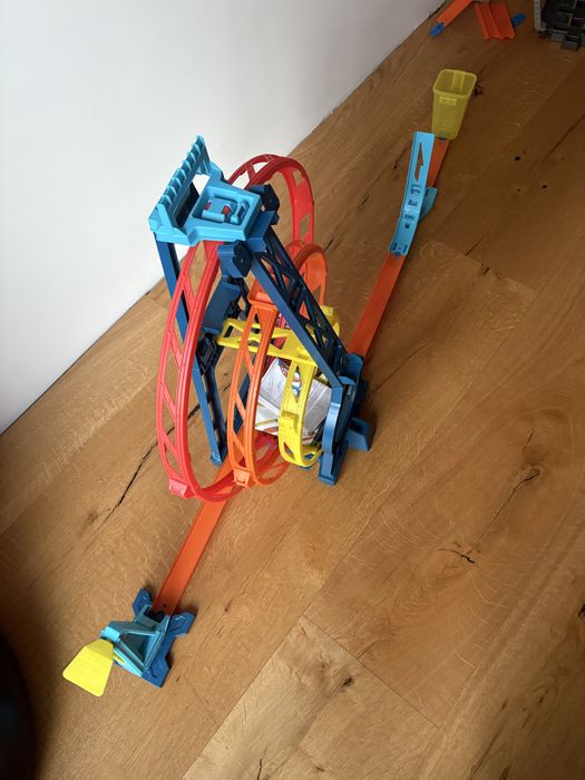 Tor hot wheels stan bardzo dobry
