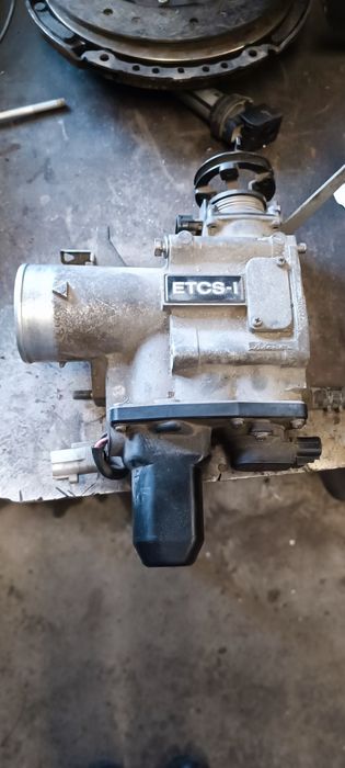 Przepustnica Toyota Lexus 2jz