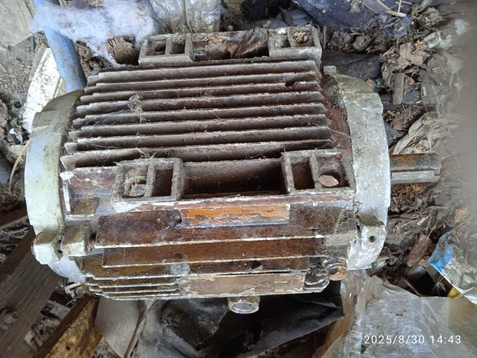 эл двигатель 1.5квт 1400 оборотов.