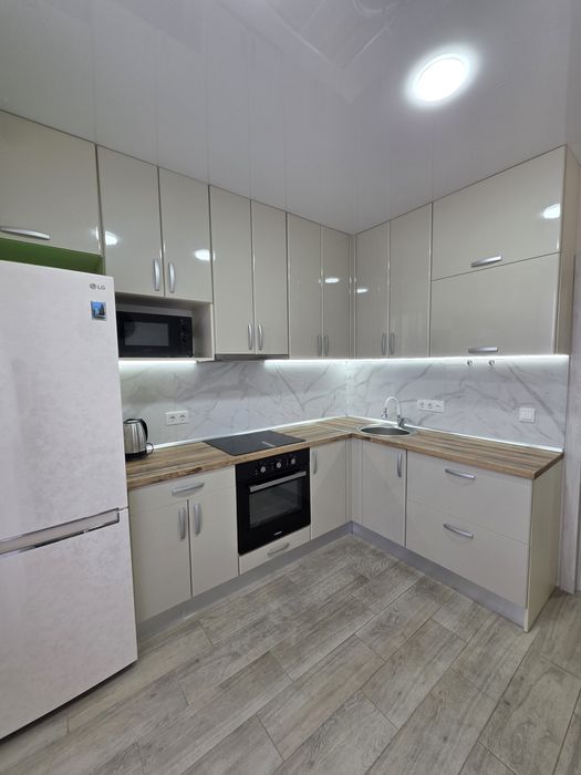 Эксклюзив!!!Продам 1к квартиру ЖК Райдужний, пр.Льва Ландау
пр.Льва Ла